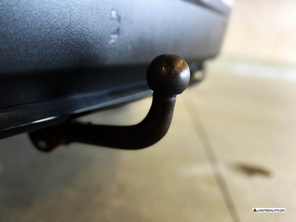 Peugeot 2008 1,2 PureTech 130 Allure Pack EAT8 5d