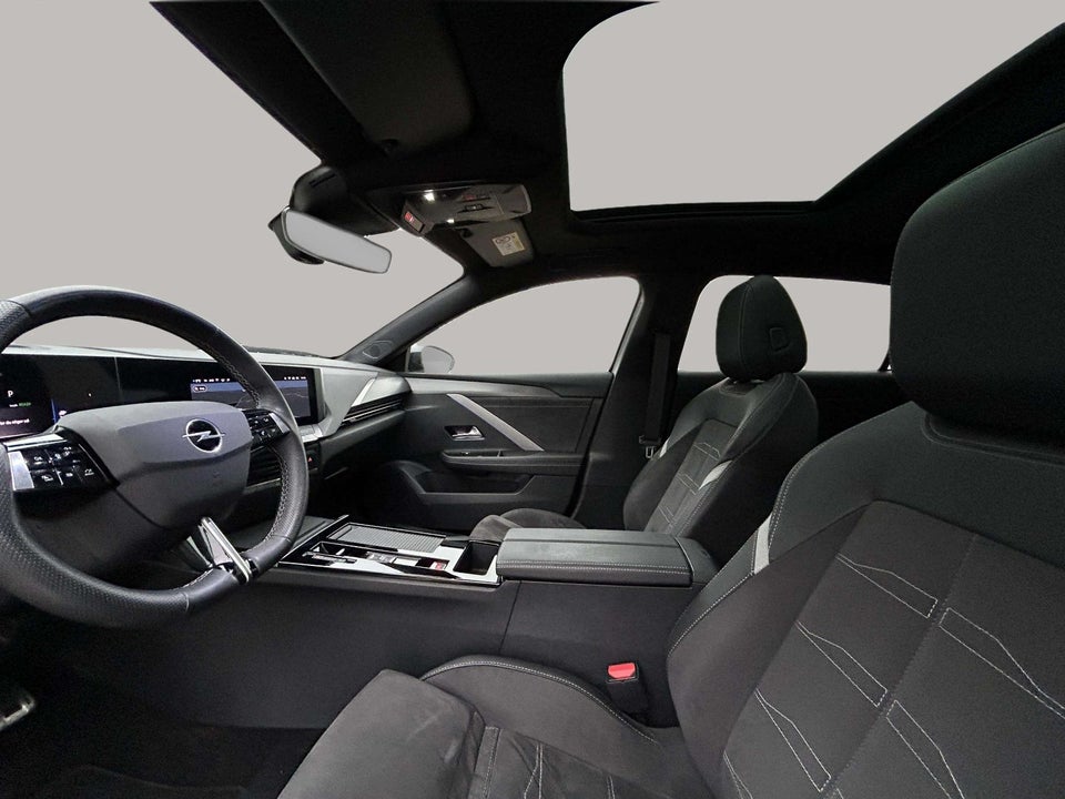 Opel Astra-e 54 Ultimate 5d