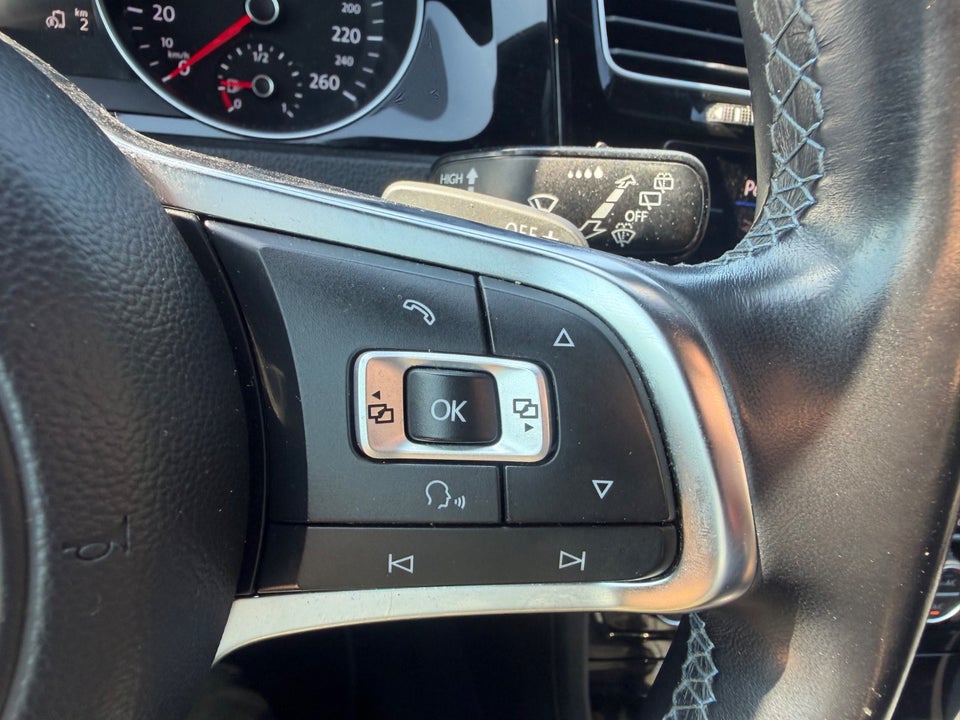 VW Golf VII 1,4 GTE DSG 5d