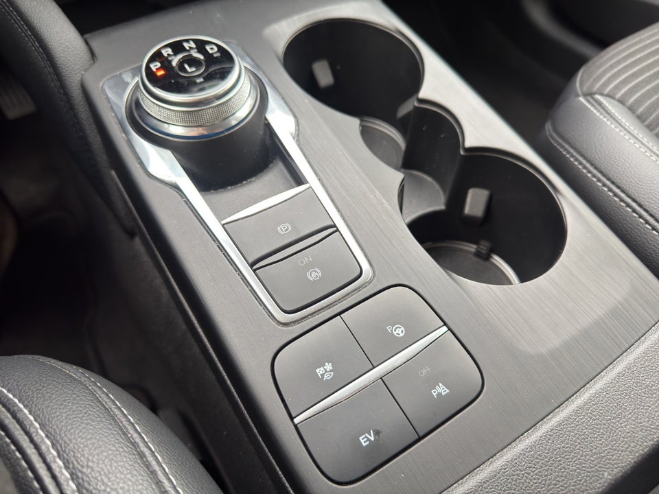 Ford Kuga 2,5 PHEV Titanium X CVT 5d