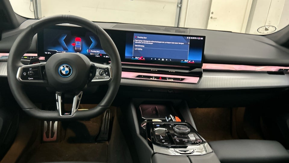 BMW i5 eDrive40 M-Sport 4d