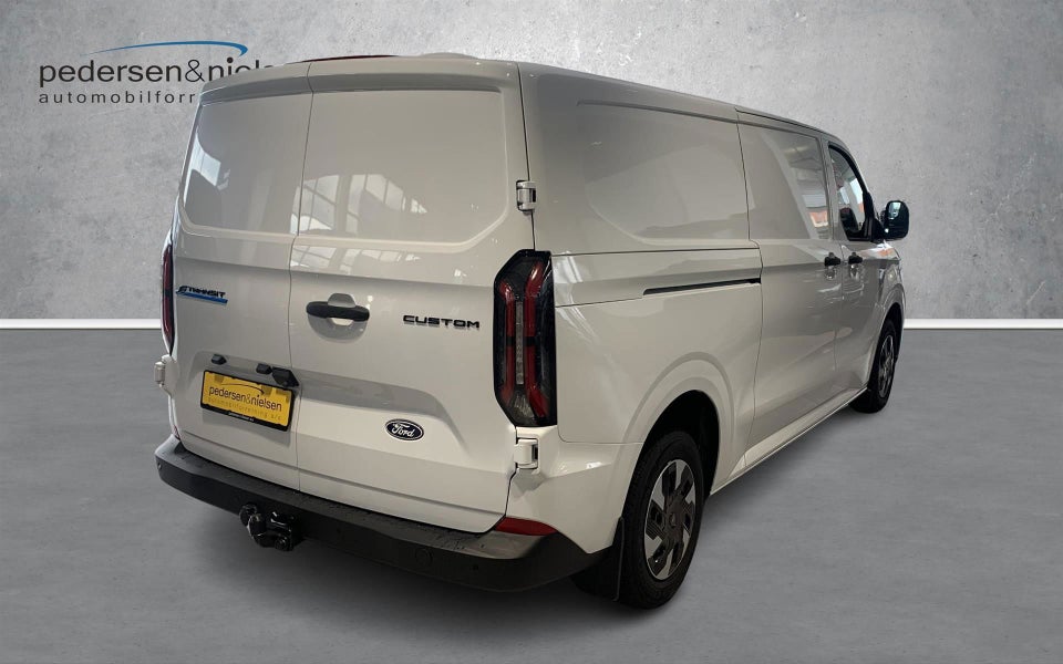 Ford Transit Custom 320L 64 Trend