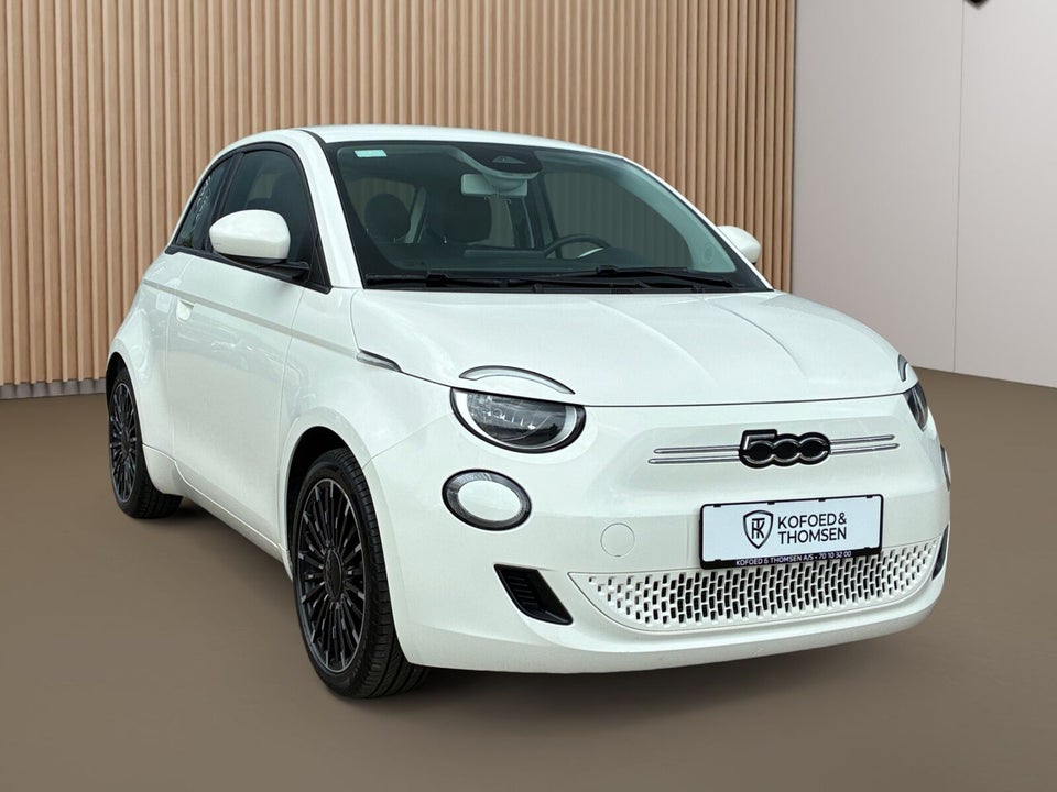 Fiat 500e 42 Icon 3d