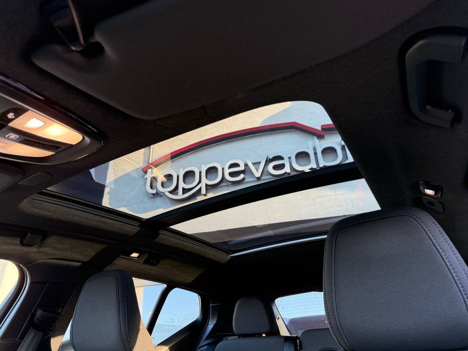 Volvo EX40 Extended Range Black Edition 5d