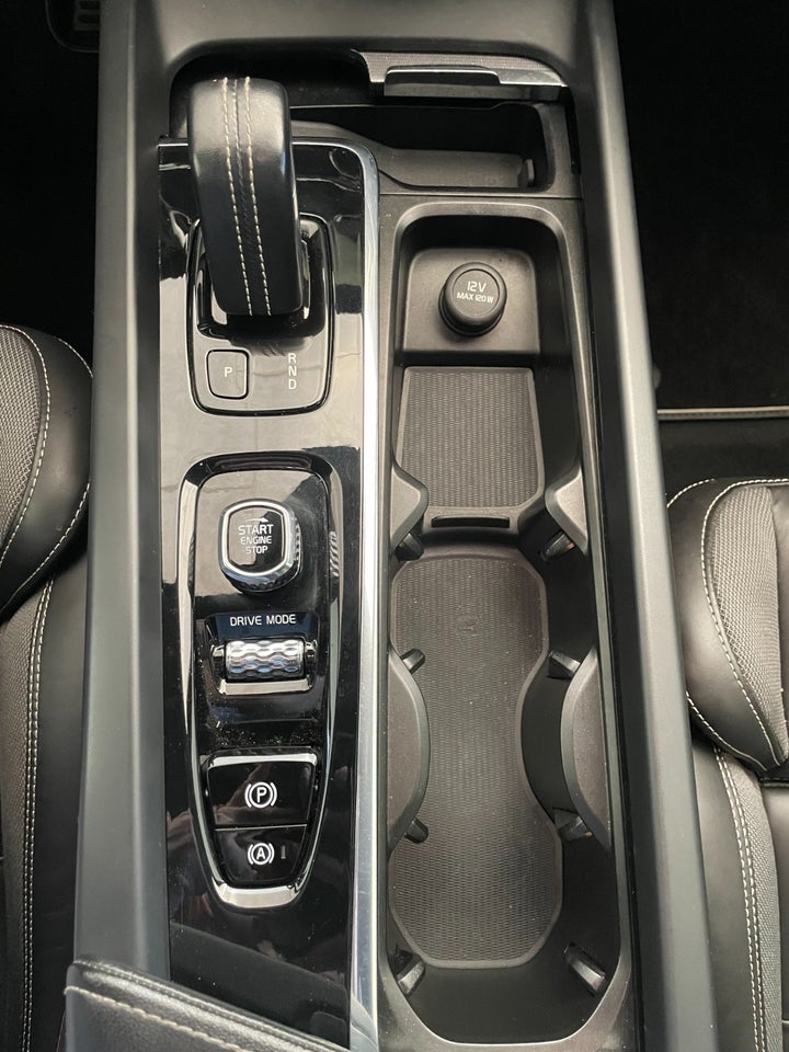 Volvo XC60 2,0 B4 197 R-Design aut. Van 5d