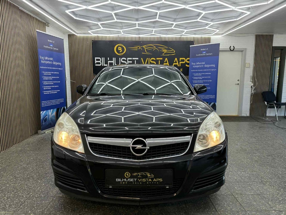 Opel Vectra 1,8 16V 140 Limited 5d