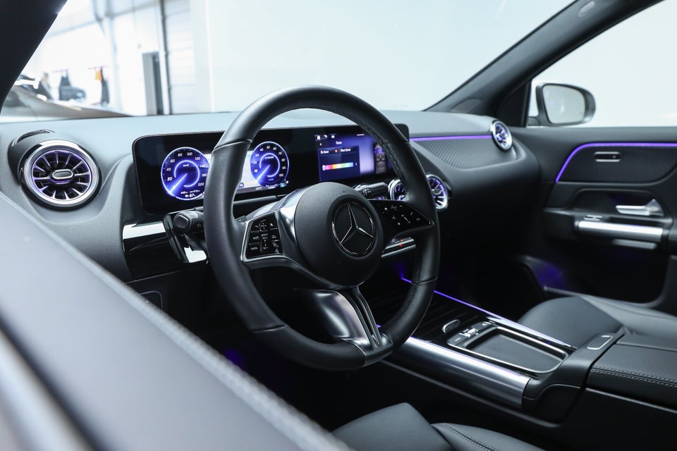 Mercedes EQA350 Progressive 4Matic 5d