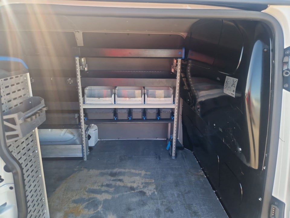 VW Transporter 2,0 TDi 150 Kassevogn kort