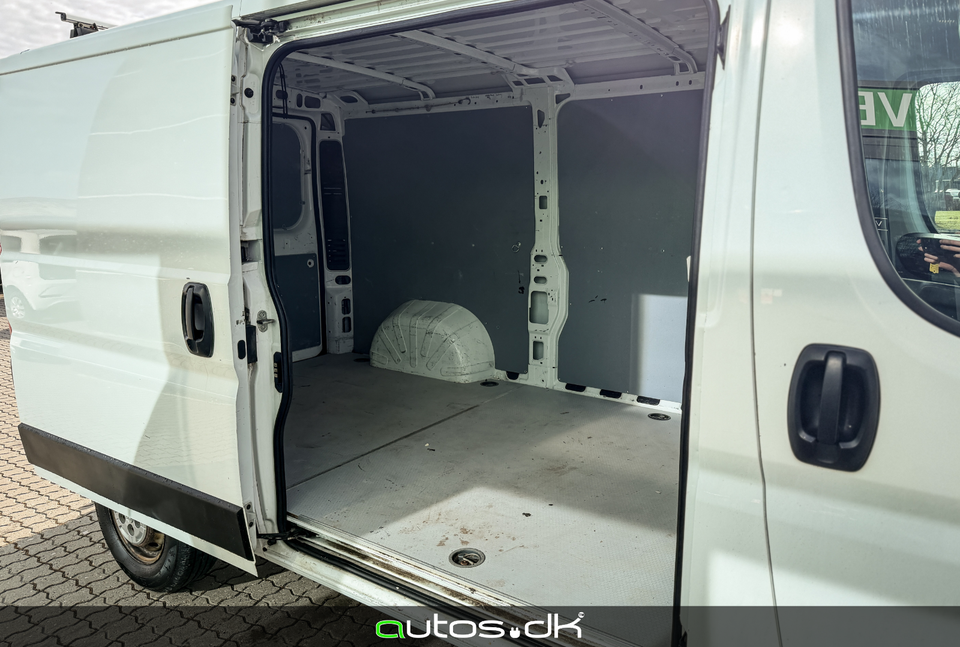 Peugeot Boxer 330 2,0 BlueHDi 130 L2H1