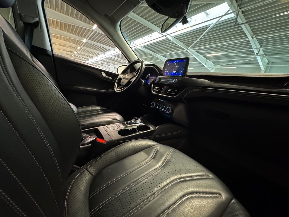 Ford Kuga 2,5 PHEV Vignale CVT 5d