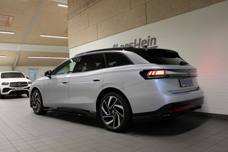 VW ID.7 77 Style Tourer 5d