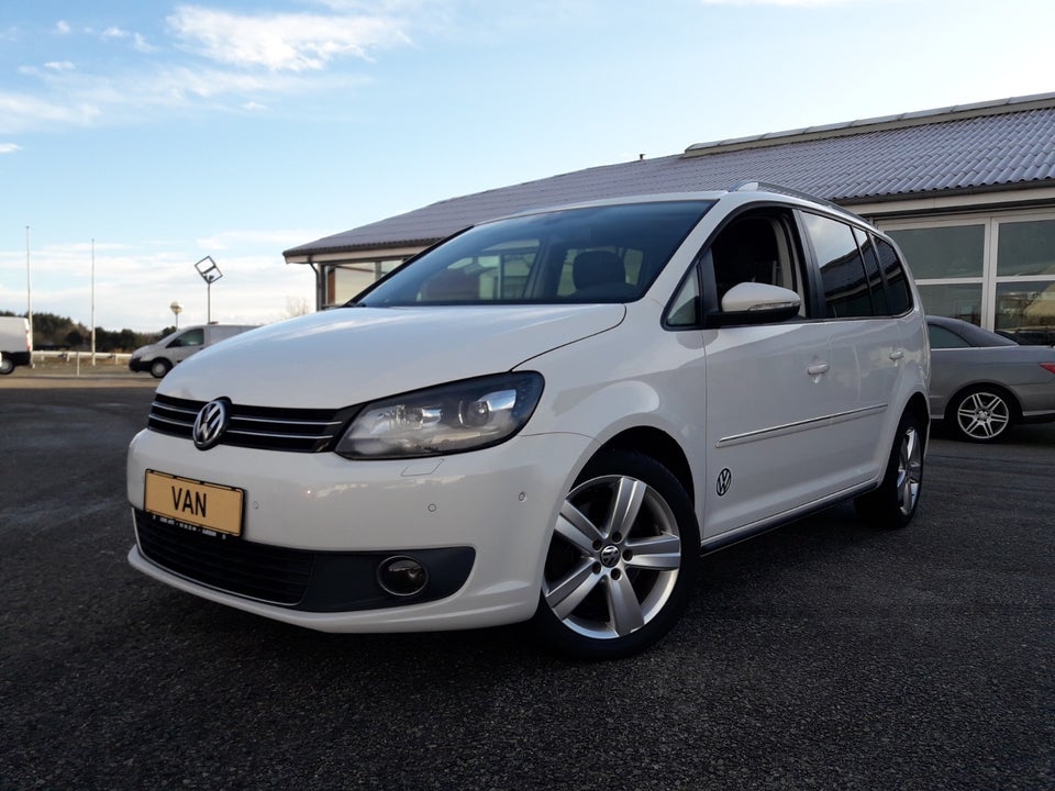 VW Touran 2,0 TDi 177 Highline DSG Van 5d