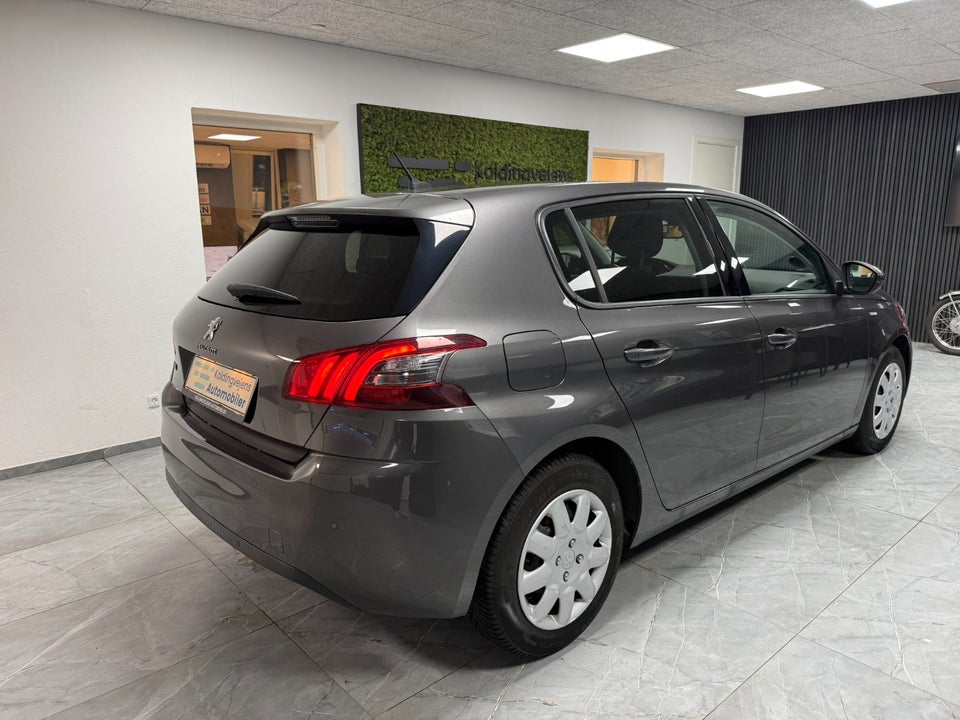 Peugeot 308 1,5 BlueHDi 130 Active 5d