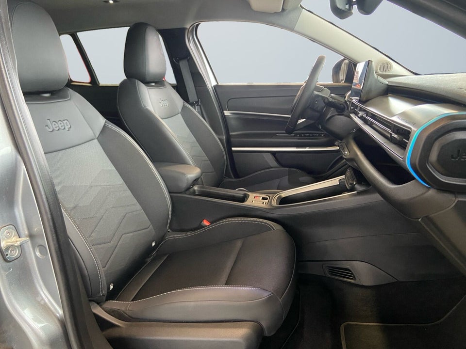 Jeep Avenger 54 Summit 5d