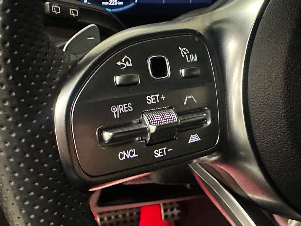 Mercedes EQB250+ AMG Line 5d