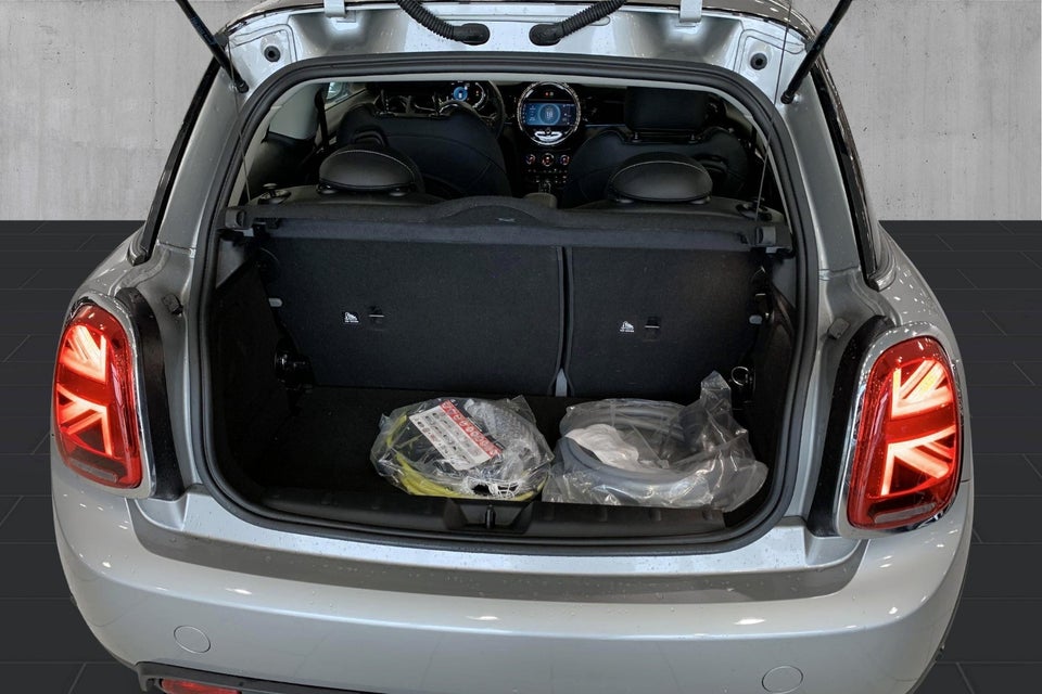 MINI Cooper SE Classic 3d