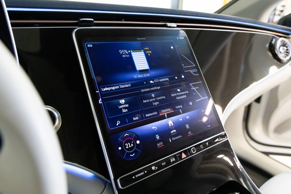 Mercedes EQE300 AMG Line 4d