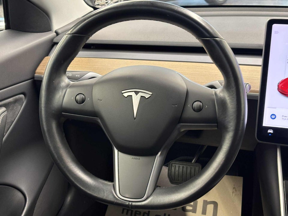 Tesla Model 3 Long Range AWD 4d