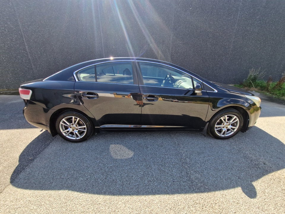 Toyota Avensis 1,6 VVT-i T1 4d