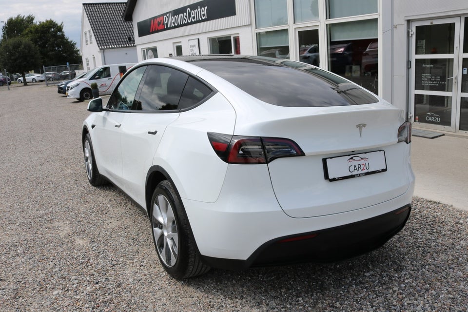 Tesla Model Y Long Range AWD 5d
