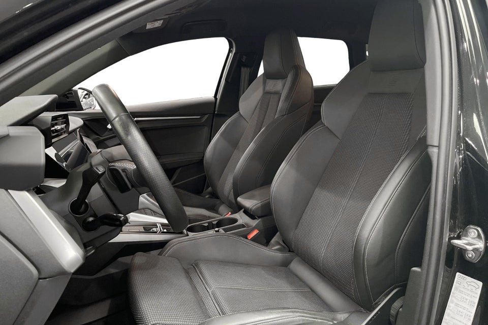 Audi A3 45 TFSi e S-line Sportback S-tr. 5d