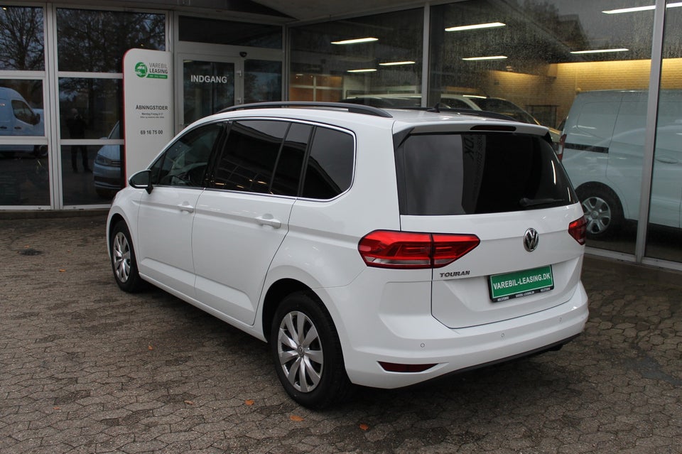 VW Touran 2,0 TDi 115 Highline DSG Van 5d