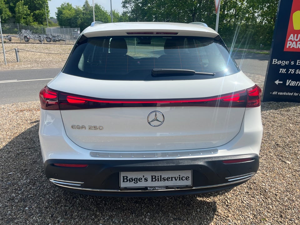 Mercedes EQA250 Electric Art 5d