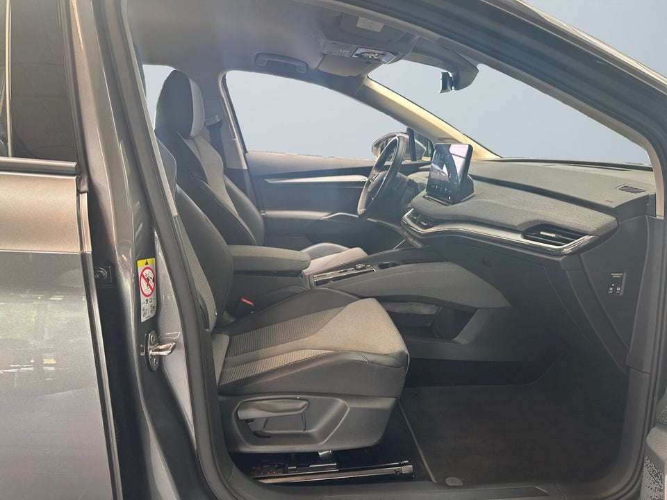Skoda Enyaq 60 iV Plus 5d