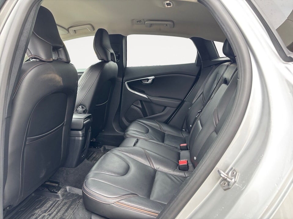 Volvo V40 CC 1,5 T3 152 Dynamic Edition aut. 5d