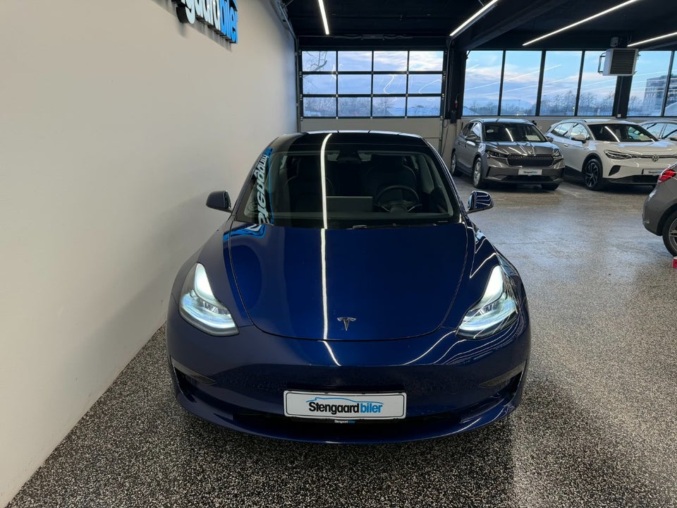Tesla Model 3 Long Range AWD 4d