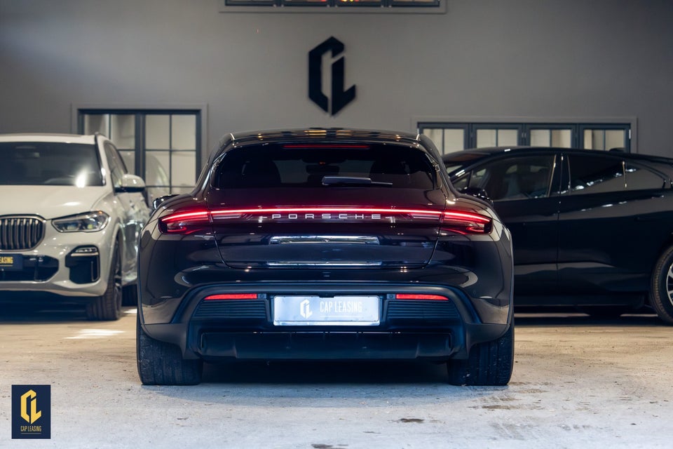 Porsche Taycan 4S Performance+ Cross Turismo 5d