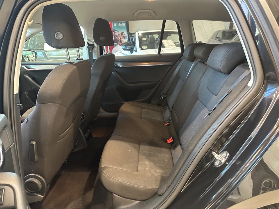 Skoda Octavia 2,0 TDi 150 Business Line+ Combi DSG 5d