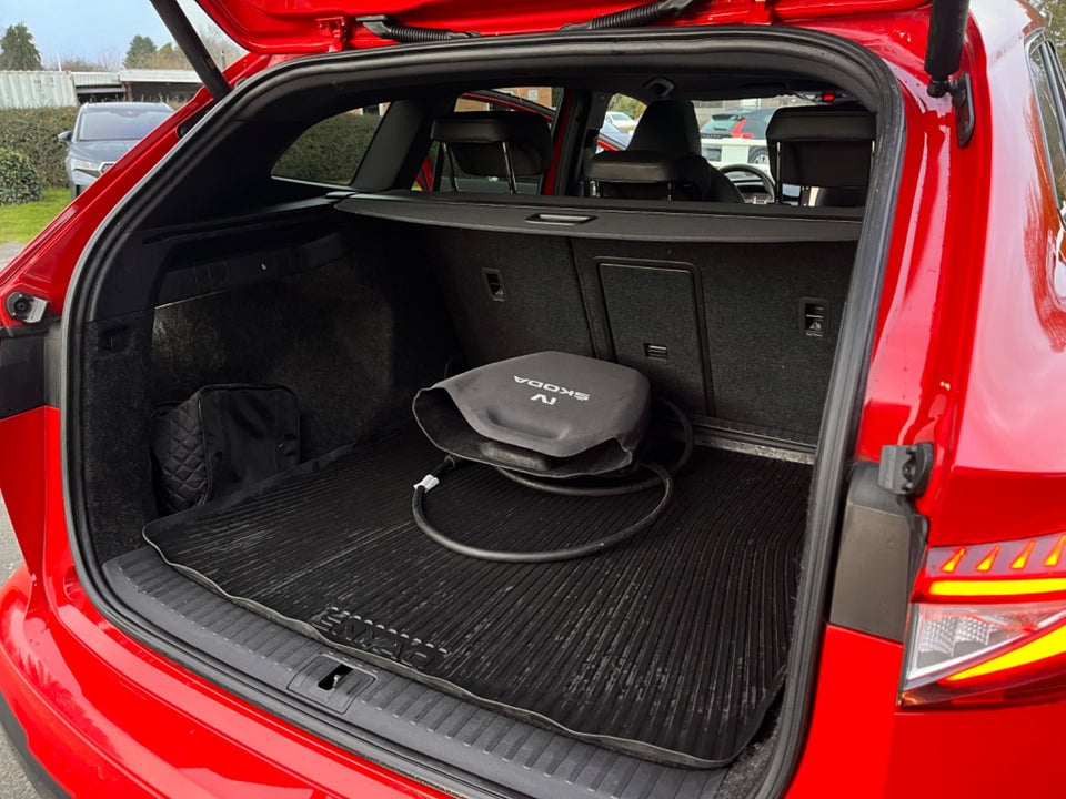 Skoda Enyaq 60 iV Sportline 5d