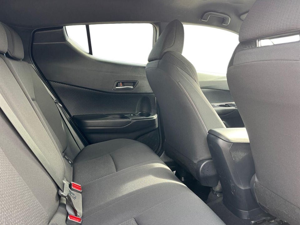 Toyota C-HR 1,8 Hybrid C-LUB Premium CVT 5d