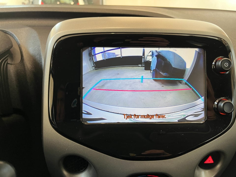 Toyota Aygo 1,0 VVT-i x-black 5d