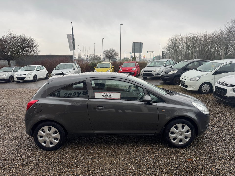 Opel Corsa 1,0 12V Edition 3d