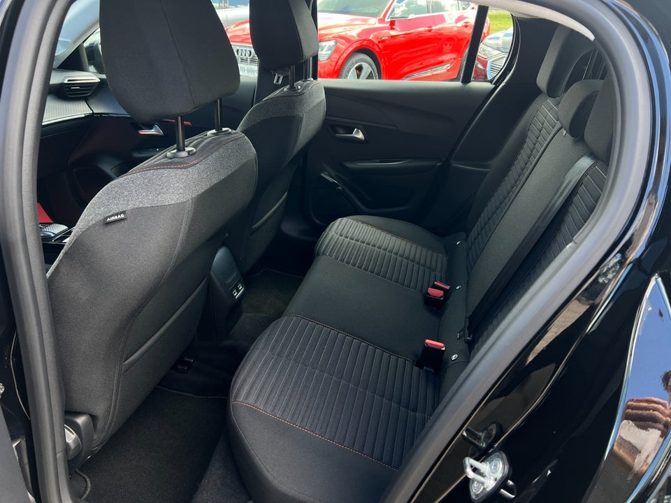 Peugeot e-208 50 Active Pack 5d
