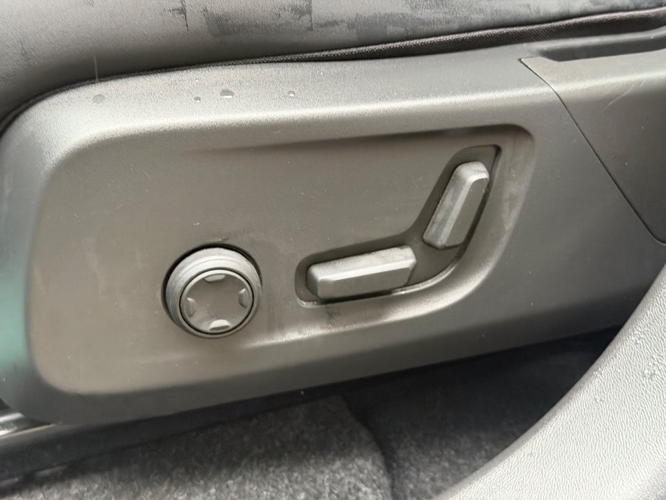 Volvo XC40 P6 ReCharge Plus 5d
