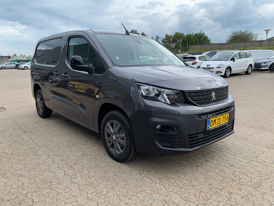 Peugeot Partner 1,5 BlueHDi 130 L2V2 Plus Van