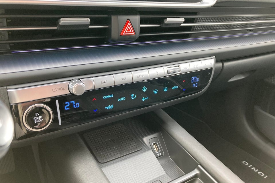 Hyundai Ioniq 6 77 Essential 4d