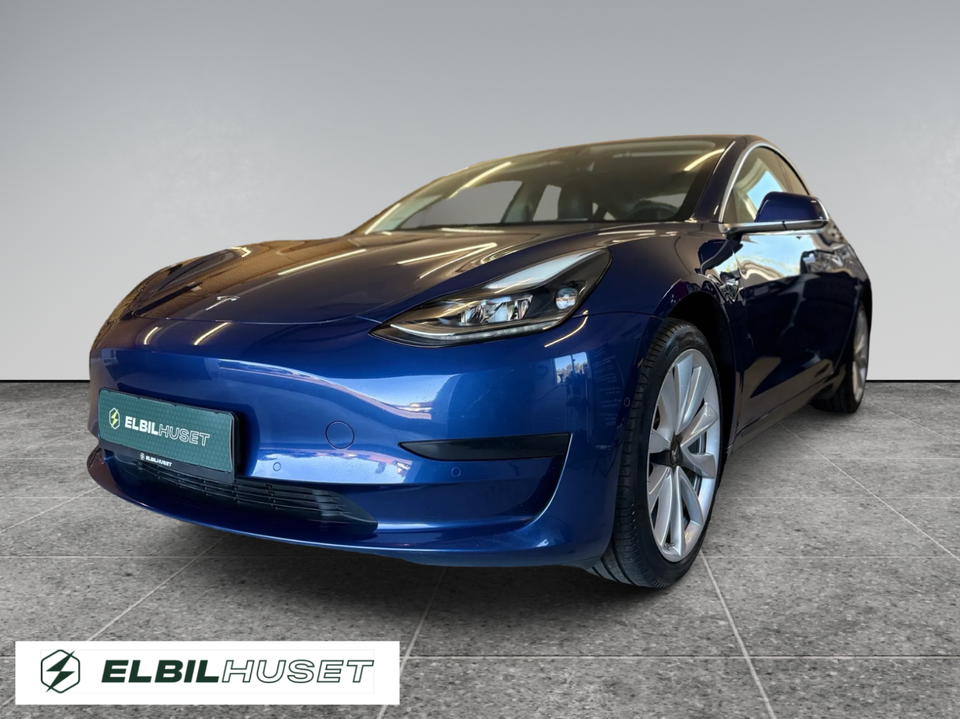 Tesla Model 3 Standard Range+ RWD 4d
