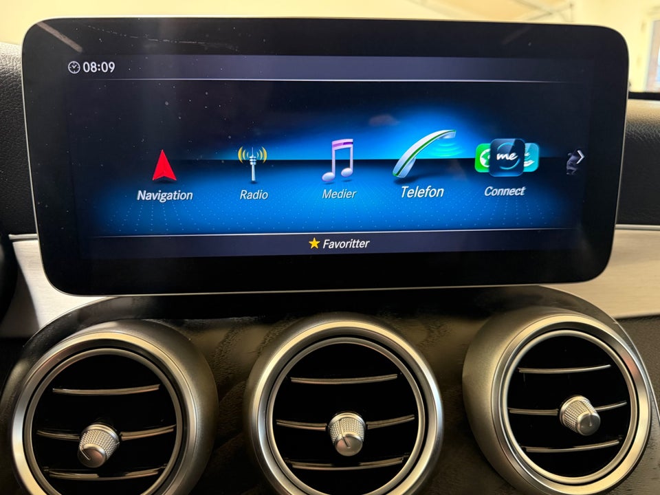 Mercedes C220 d 2,0 AMG Line stc. aut. 5d