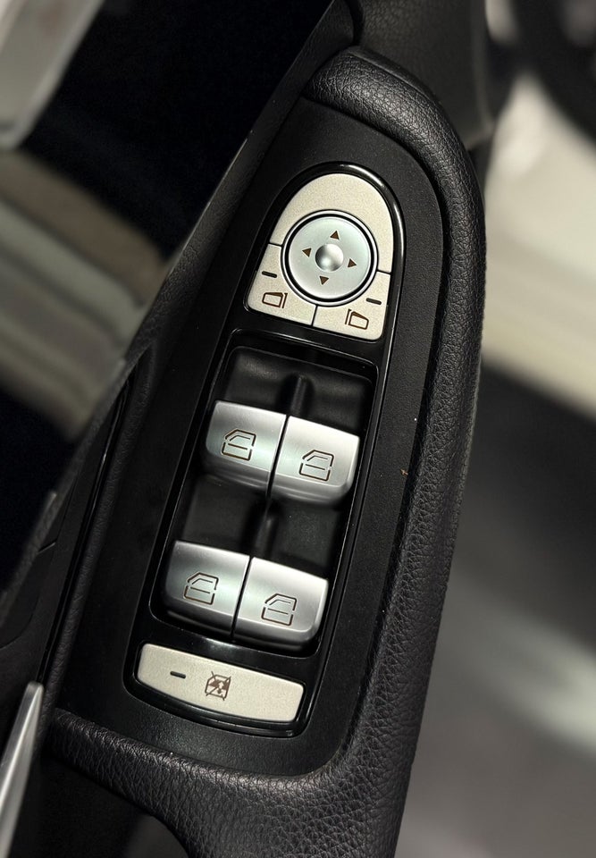 Mercedes C200 d 2,2 Avantgarde stc. aut. 5d