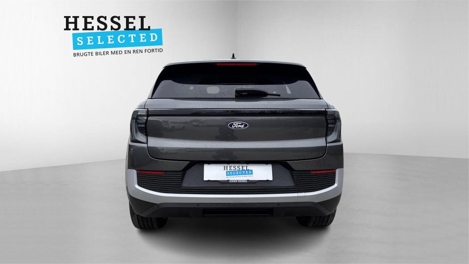 Ford Explorer 79 Select Extended Range AWD 5d