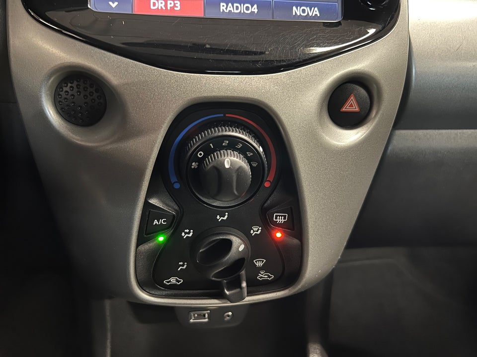 Toyota Aygo 1,0 VVT-i x-sky 5d