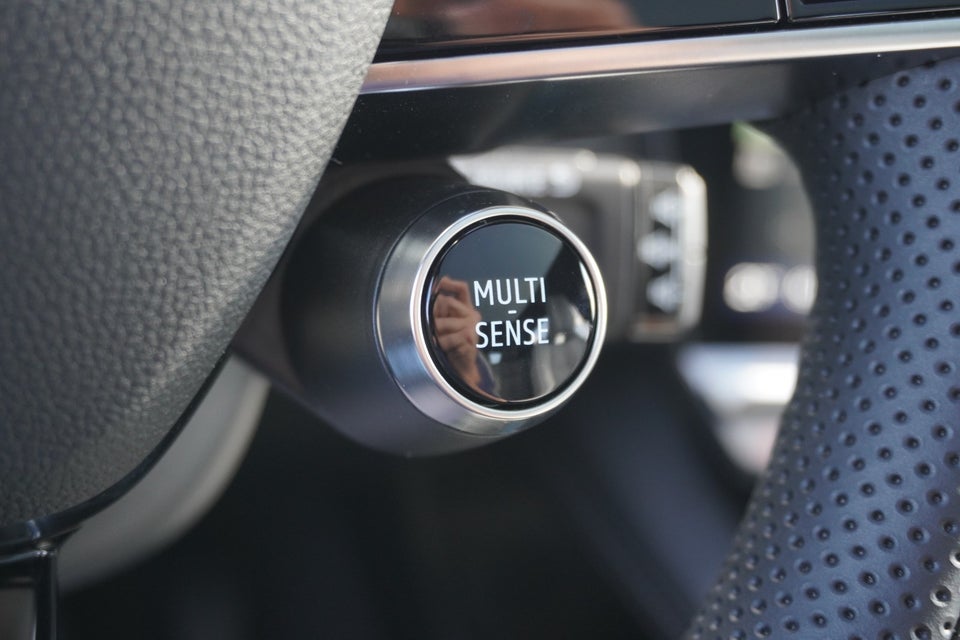 Renault Scenic E-Tech 87 Iconic 5d