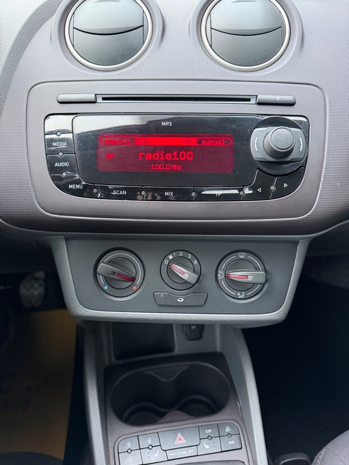 Seat Ibiza 1,2 TDi 75 Reference SC Van 3d