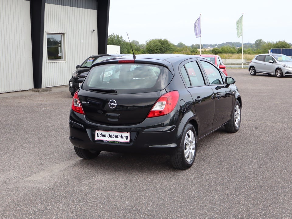 Opel Corsa 1,2 16V Cosmo 5d