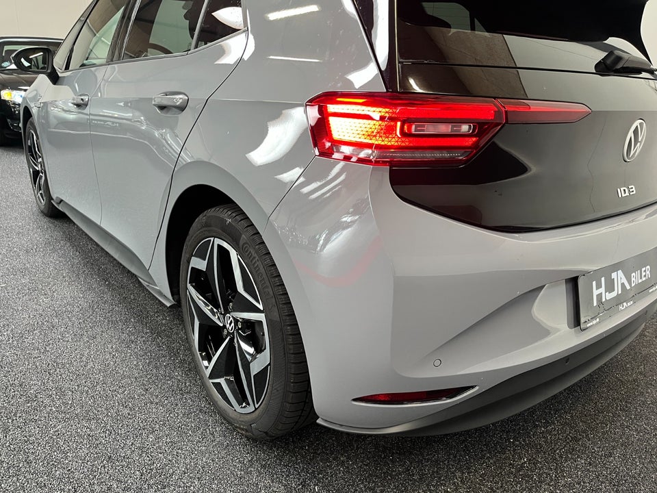 VW ID.3 58 Family 5d