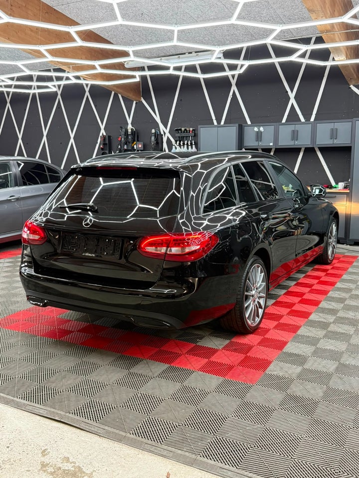 Mercedes C220 d 2,2 AMG Line stc. aut. 5d